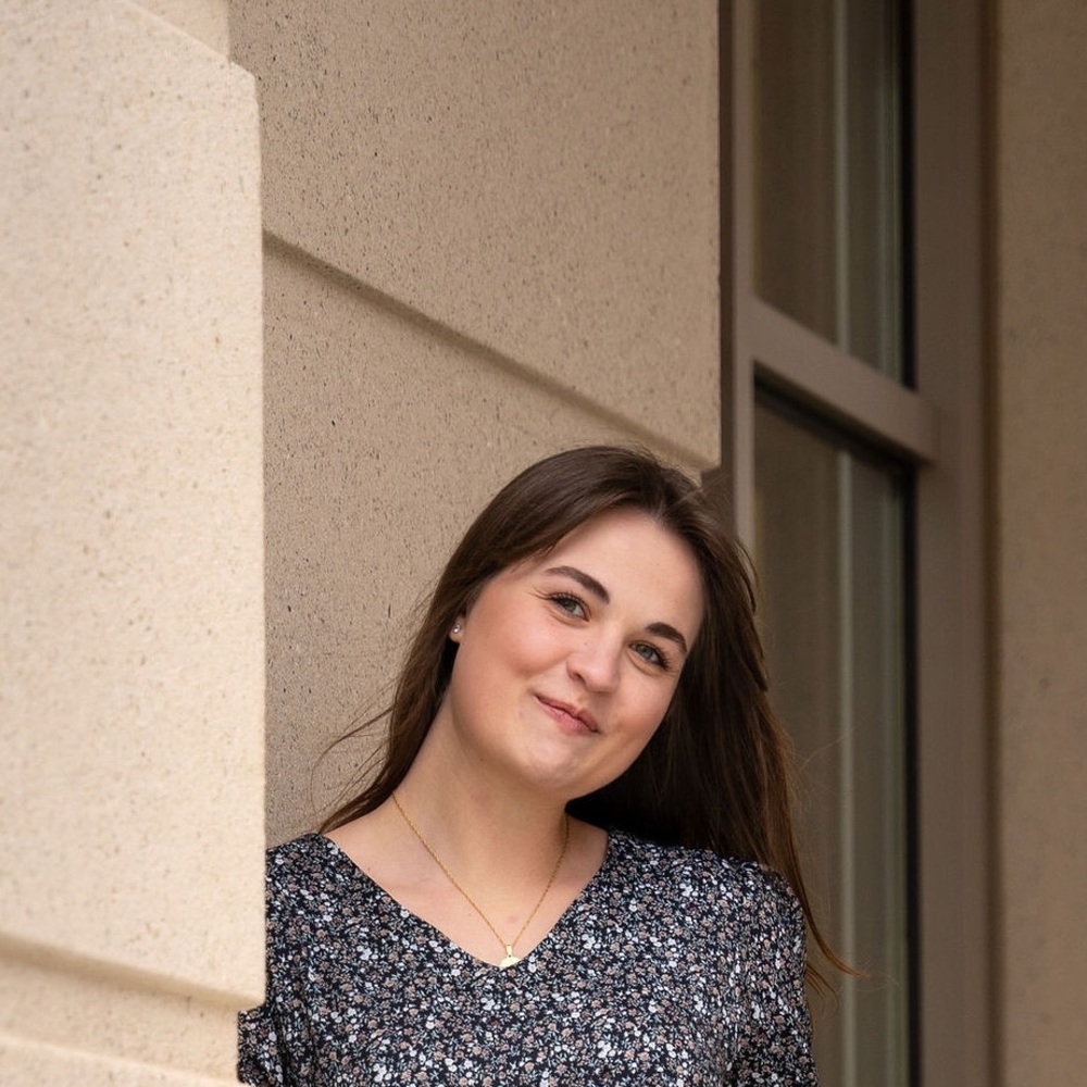 Meet your Posher, Makena